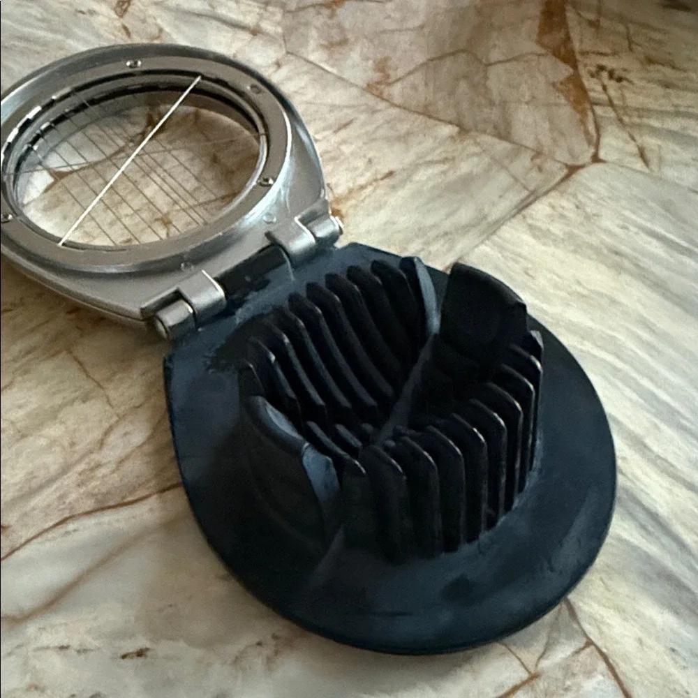 Silver and Black Egg Slicer Heavy Weight High Quality
